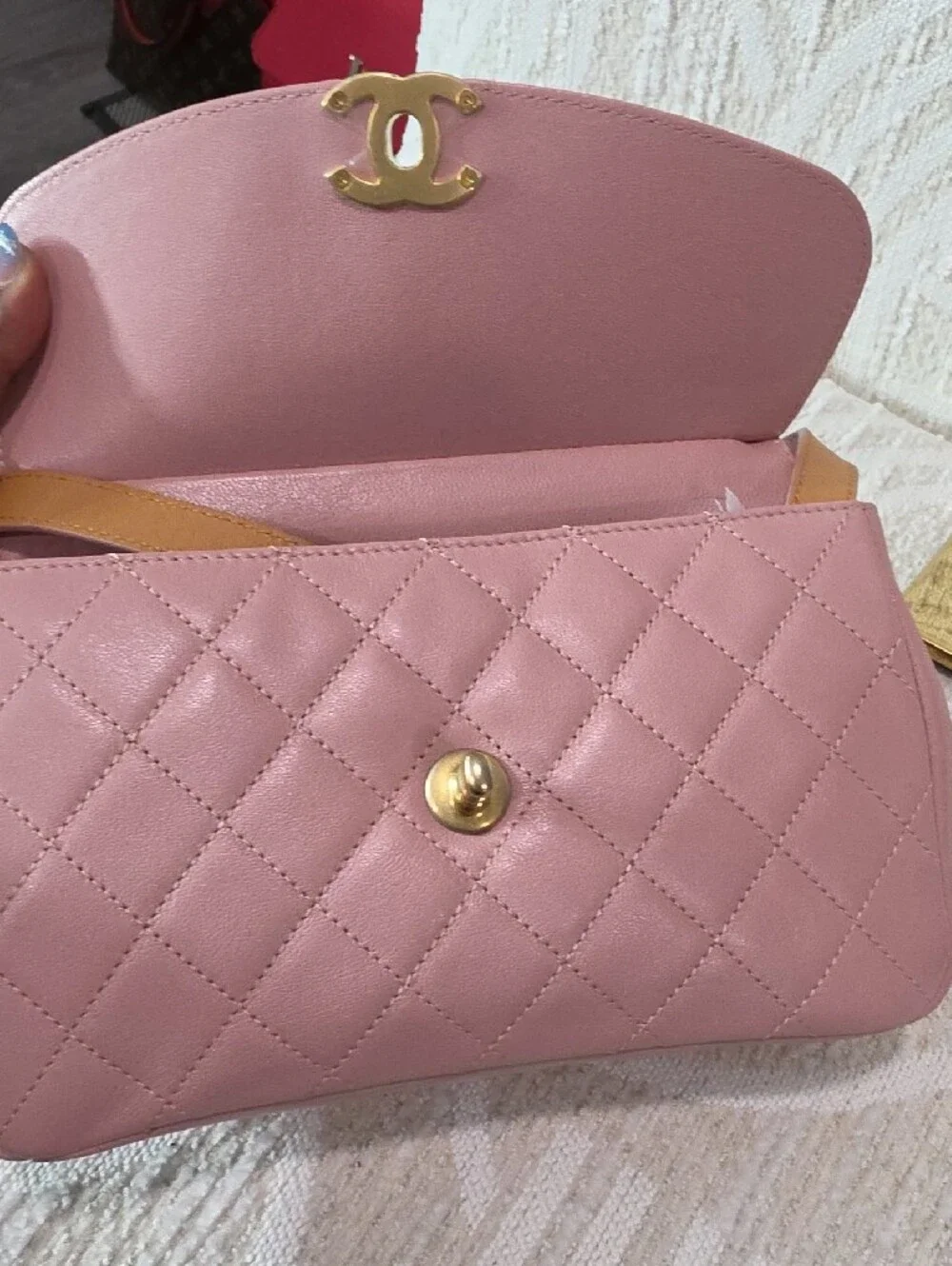 CHANEL Pink Quilted Leather Shoulder Bag with Gold Chain and CC Lock